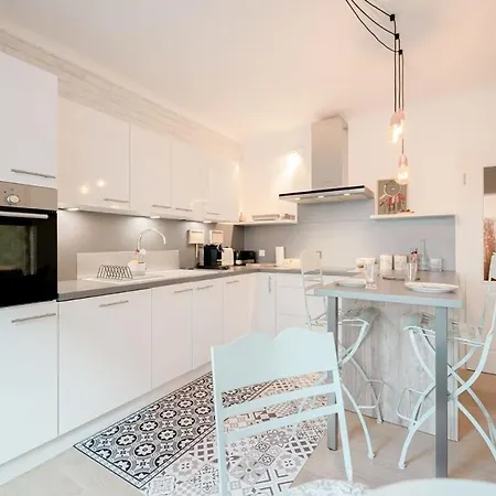 Stylish 2br In Belair, Walk To & Parc Merl