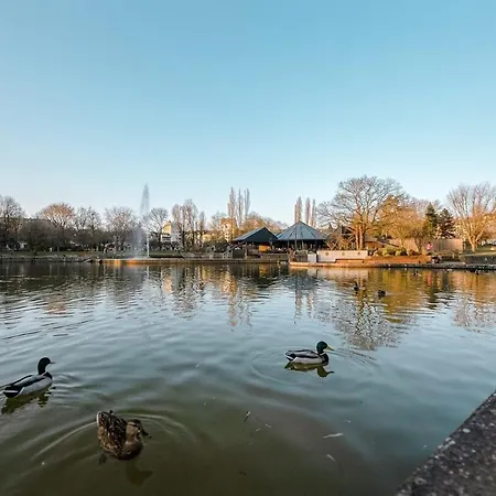 Апартаменты Stylish 2br In Belair, Walk To & Parc Merl *