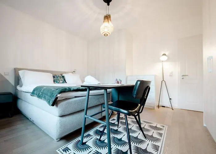 Apartament Stylish 2br In Belair, Walk To & Parc Merl